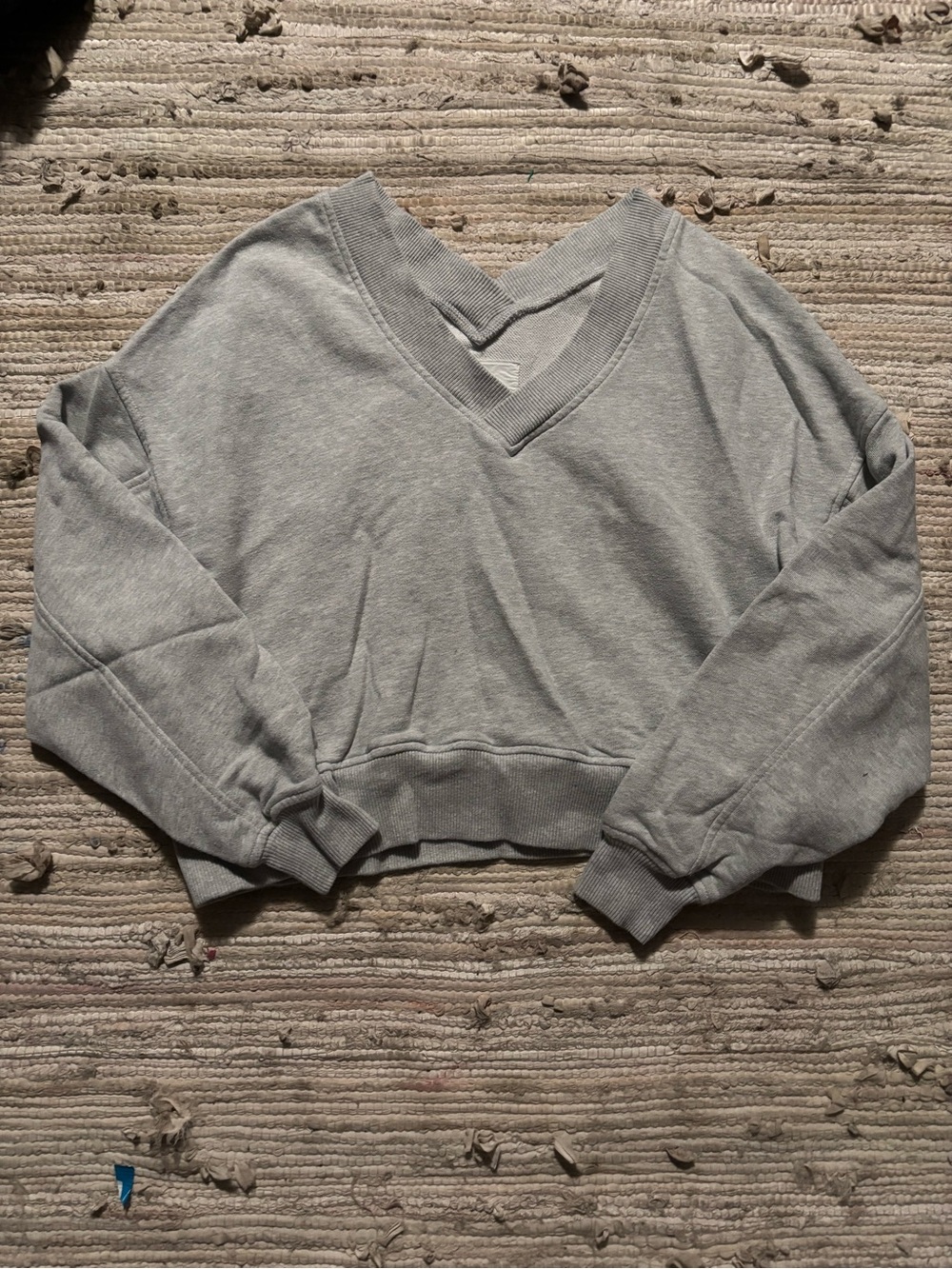 aerie Light Gray V-Neck Pullover Sweater